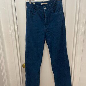 Corduroy Ribcage Levi's
